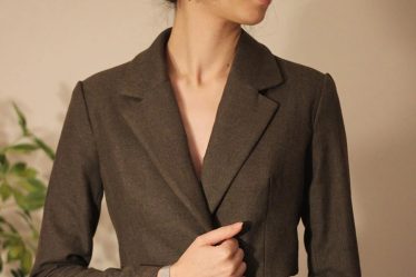 Afscheid van het zware gevoel: inspiratie­lijst voor lichte outfits in maart