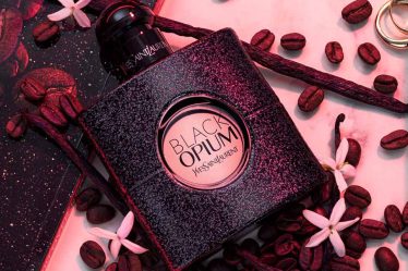 Winterse Geurtonen: Mijn Geheimen voor Damesparfums die de Koude Wakker Maken