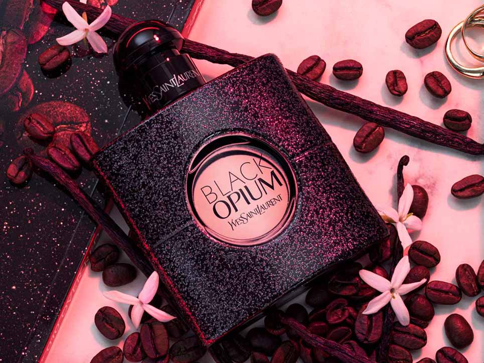 Winterse Geurtonen: Mijn Geheimen voor Damesparfums die de Koude Wakker Maken Winterse Geurtonen: Mijn Geheimen voor Damesparfums die de Koude Wakker Maken